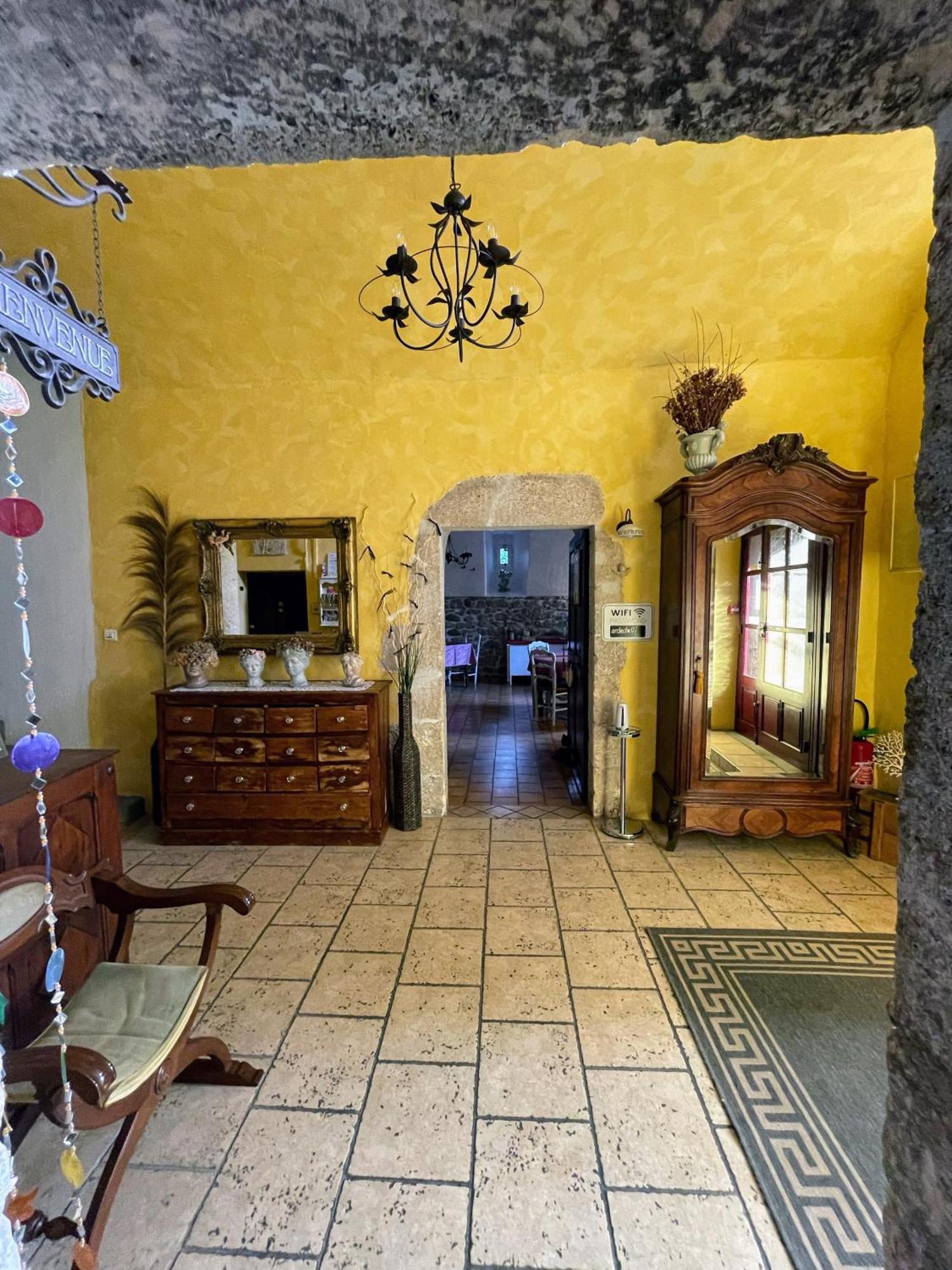 Готель Le Manoir Du Raveyron Валлон-Пон-д'Арк Екстер'єр фото